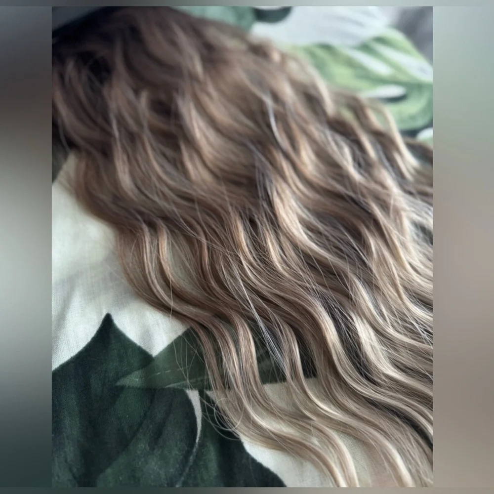 CLIP IN HAIR EXTENSIONS -Luxury Balayage / Ombre Soft Blonde in Curly … - Picture 7 of 9